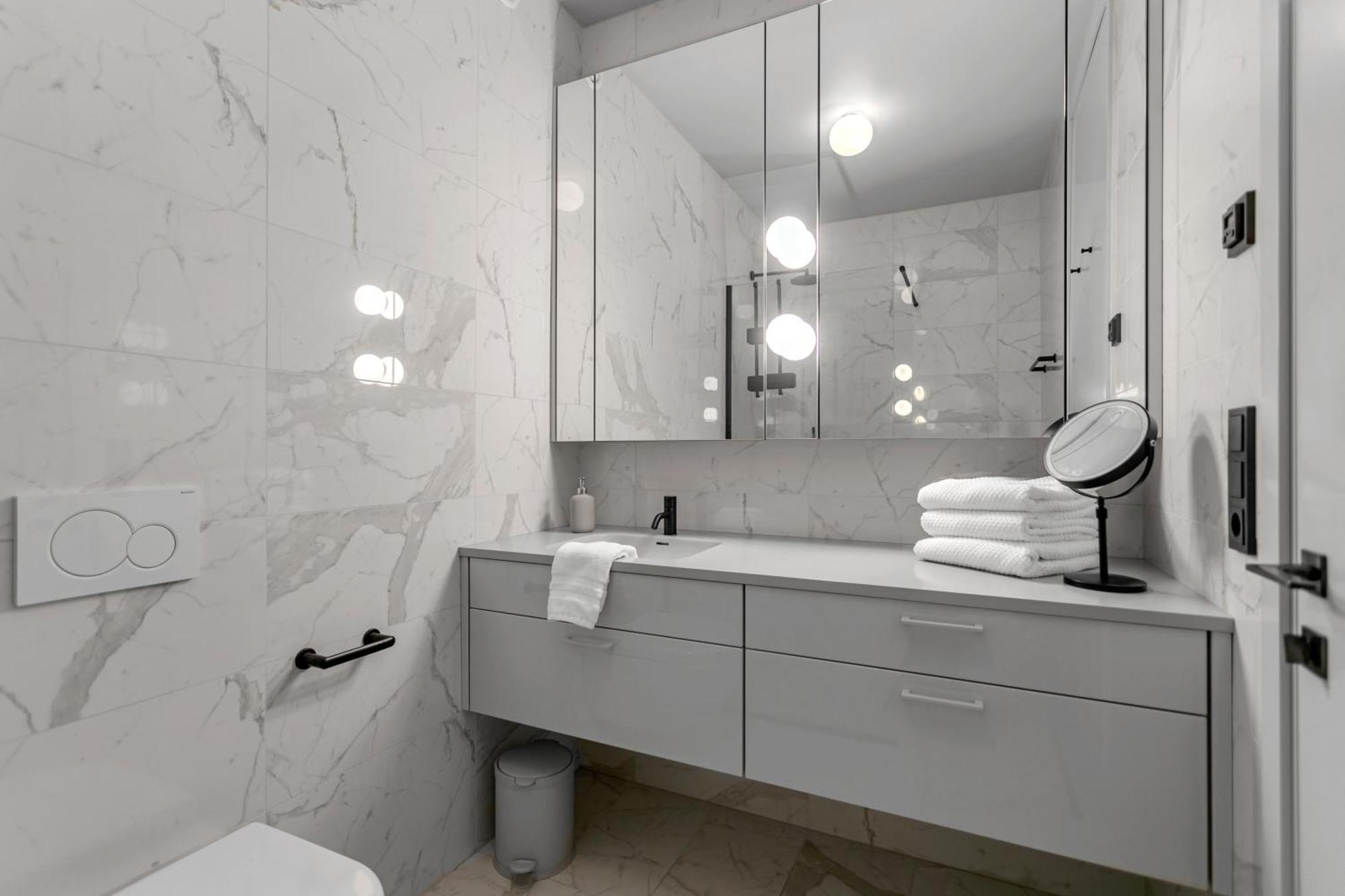 Sunny Central Reykjavik Apartment - Harbour View Bagian luar foto