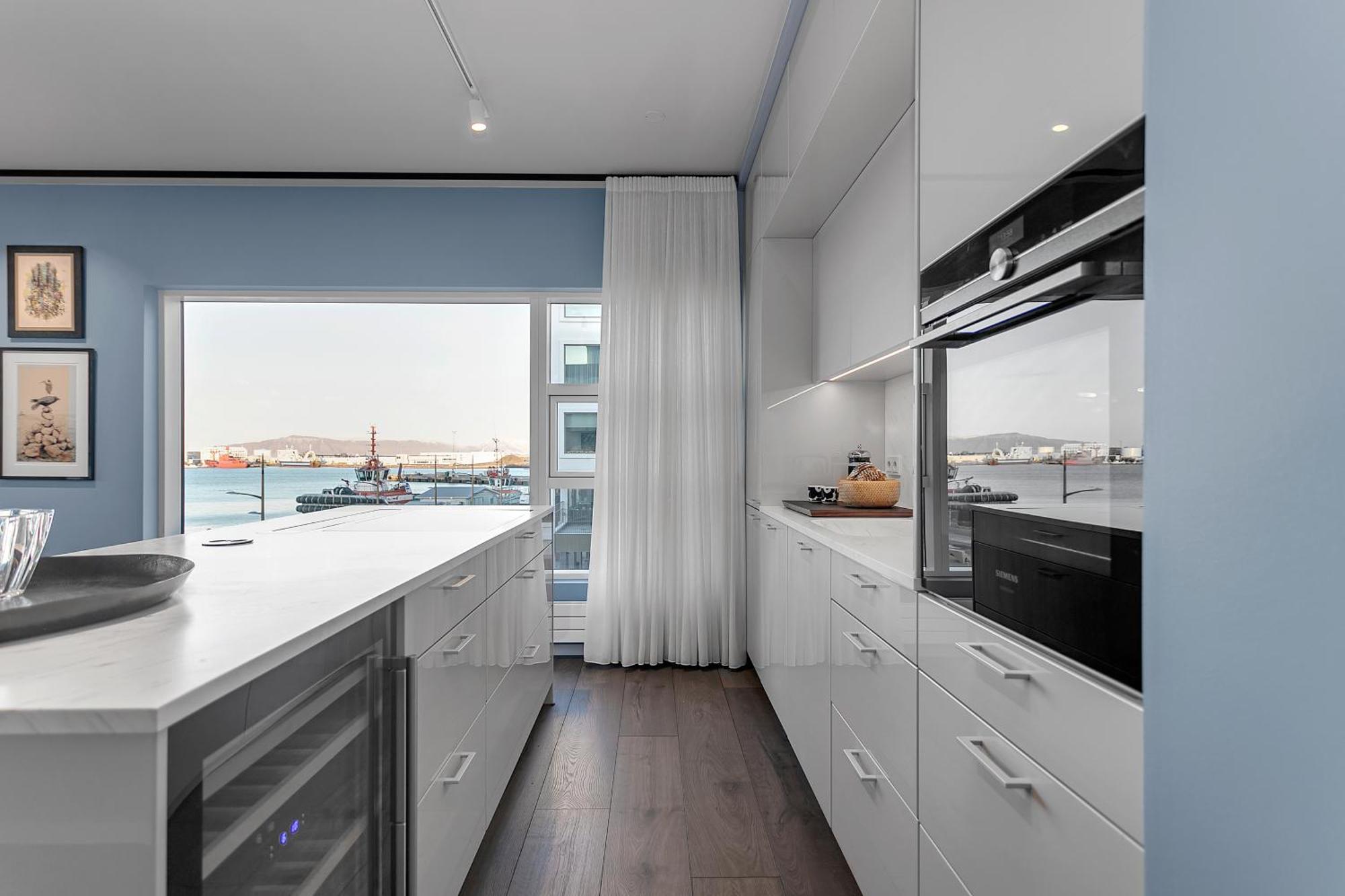Sunny Central Reykjavik Apartment - Harbour View Bagian luar foto
